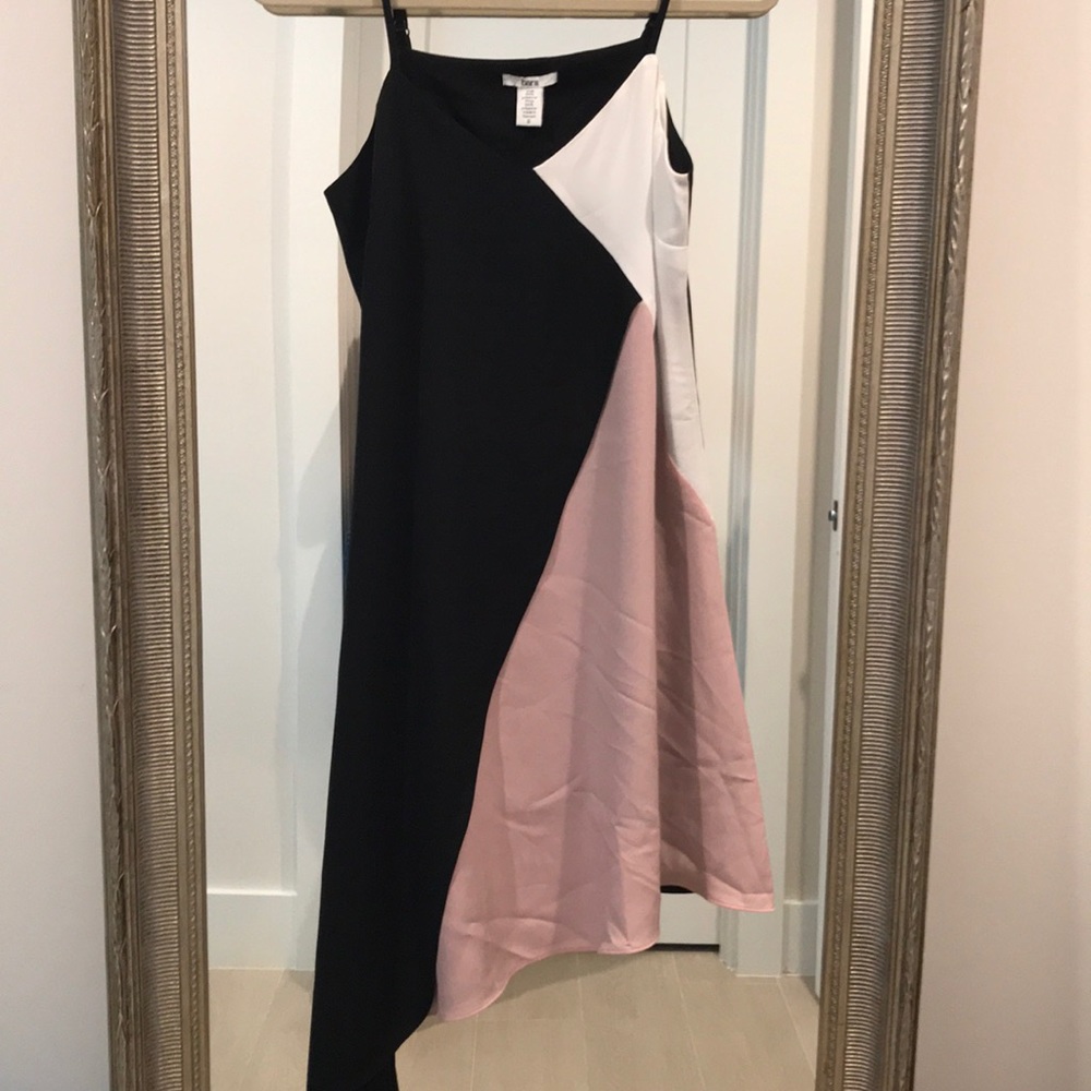 💙NWT Bar 111 Strappy Dress💙
